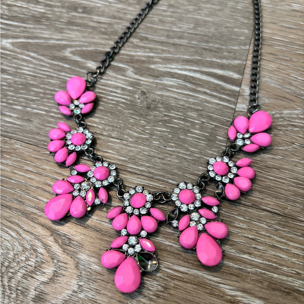 Colorful Statement Necklace Set - Picture 3 of 7